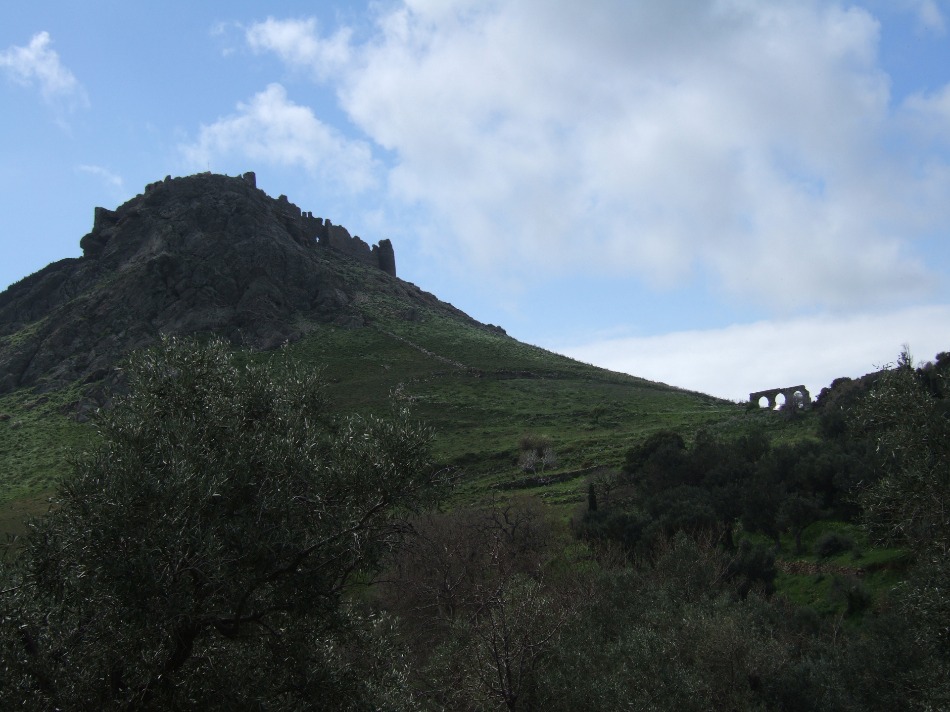 montofoli-karystos-town